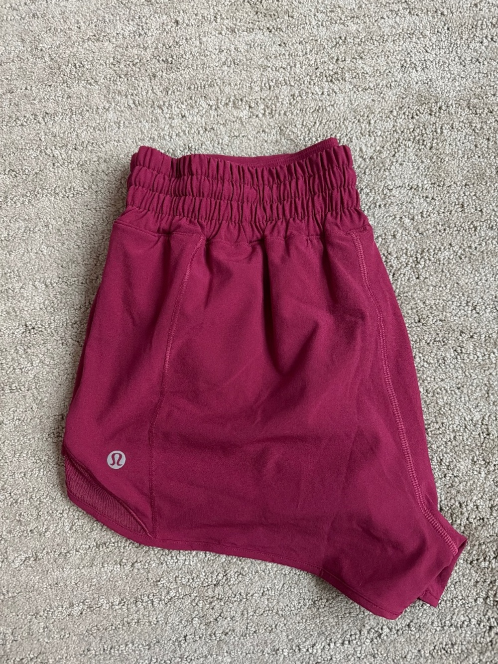 lululemon magenta hotty hot shorts